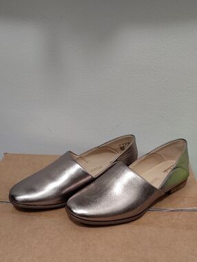 Clarks Pure Tone Leather Metallic Loafer NWOT